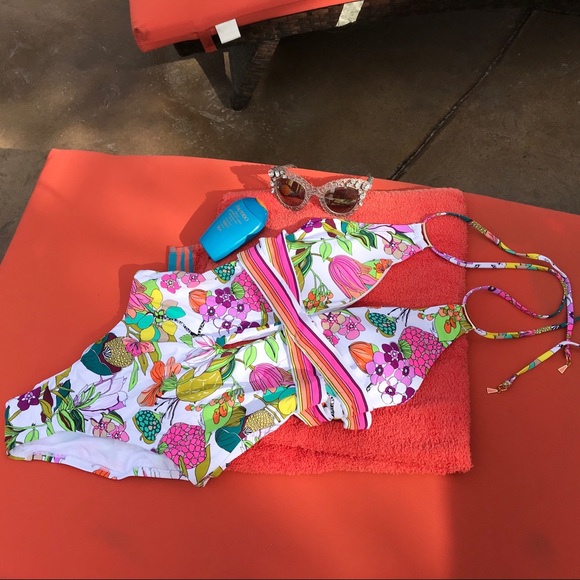 Trina Turk  One piece Swimsuit🎉Hp - Picture 5 of 8